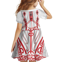Toitu Te Tiriti Waitangi Family Matching Off Shoulder Short Dress and Hawaiian Shirt White Wharenui House - Polynesian Pride