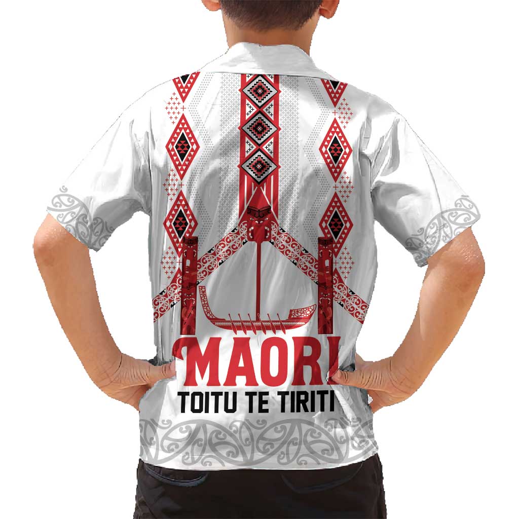 Toitu Te Tiriti Waitangi Family Matching Puletasi and Hawaiian Shirt White Wharenui House - Polynesian Pride