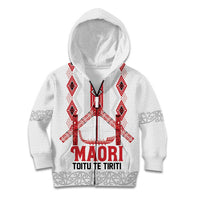 Toitu Te Tiriti Waitangi Kid Hoodie White Wharenui House - Polynesian Pride