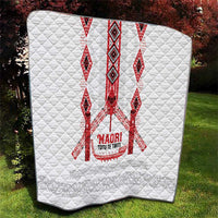 Toitu Te Tiriti Waitangi Quilt White Wharenui House - Polynesian Pride