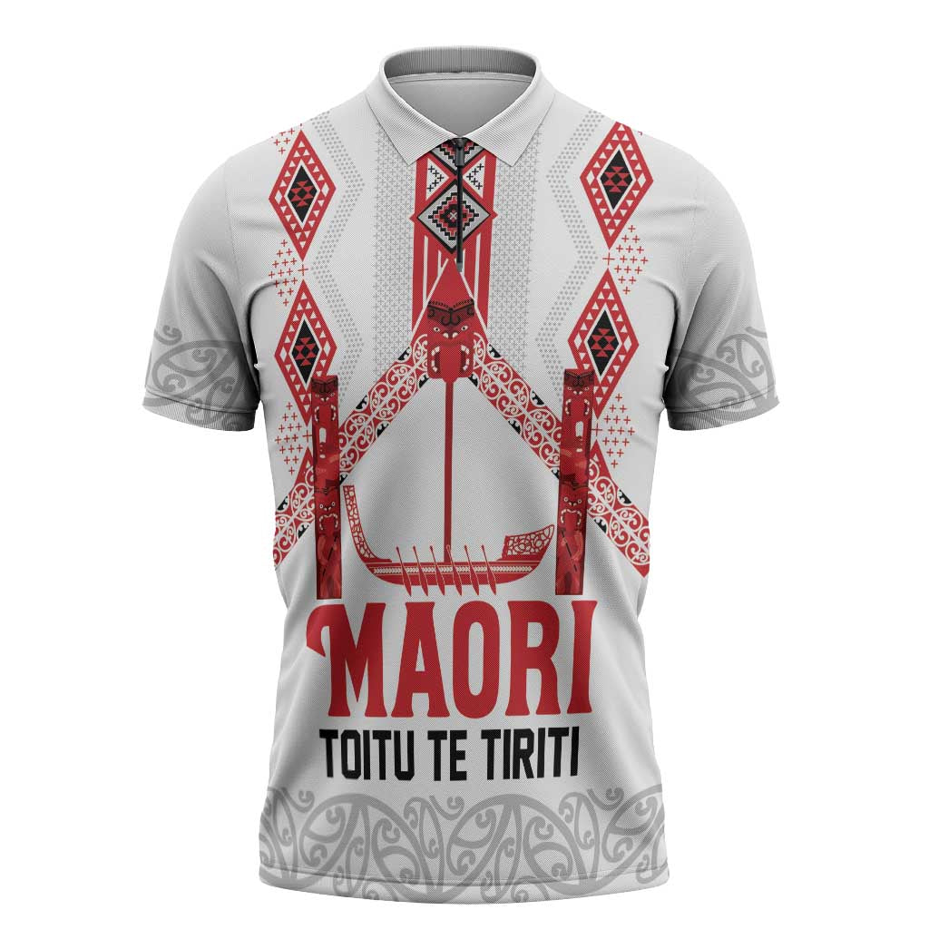 Toitu Te Tiriti Waitangi Zipper Polo Shirt White Wharenui House LT9 white - Polynesian Pride