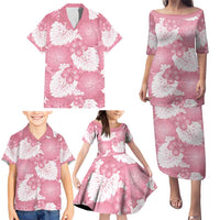 Pink Aloha Hawaii Family Matching Puletasi and Hawaiian Shirt Monstera Hibiscus Plumeria Seamless Vibes - Polynesian Pride