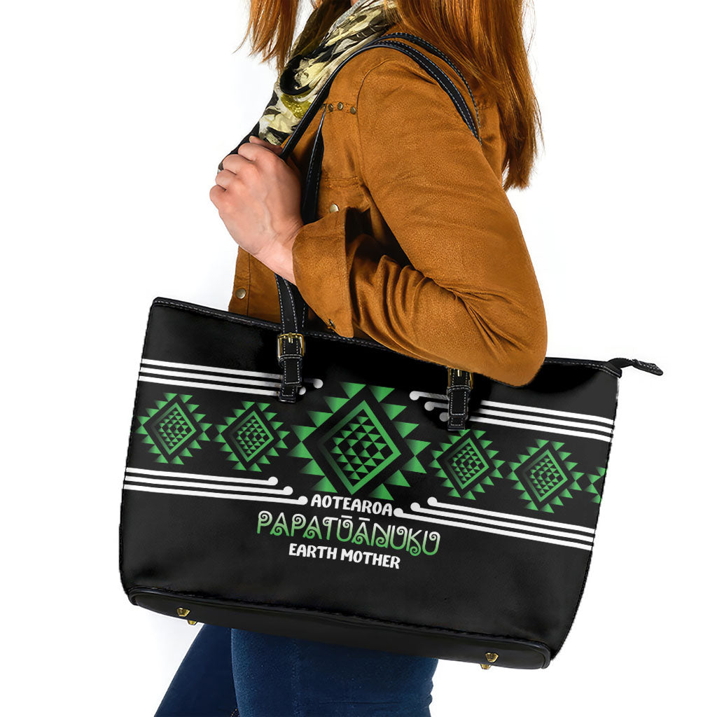 Aotearoa Atua Papatuanuku Leather Tote Bag Maori Earth Mother Taniko Motifs LT14 Green - Polynesian Pride
