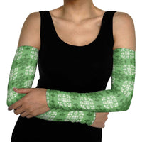 Green Hawaiian Quilt Arm Sleeves Hawaii Pineapple Monstera Palaka Motifs - Polynesian Pride