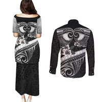Black Polynesia Couples Matching Puletasi and Long Sleeve Button Shirt Tribal Pattern Tropical Frangipani LT14 - Polynesian Pride