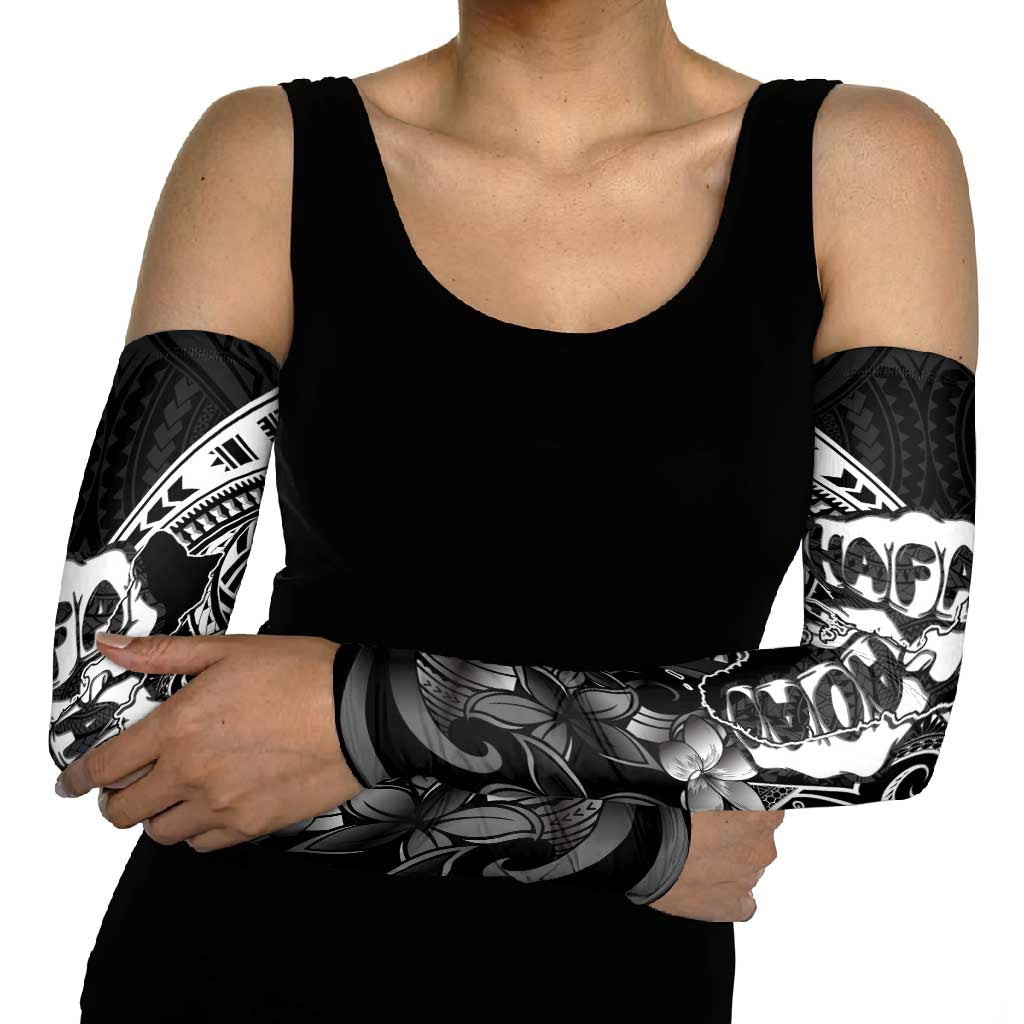 Hafa Adai Guam Discovery Day Arm Sleeves Chamorro Latte Stone Hand Black Version LT14 - Polynesian Pride