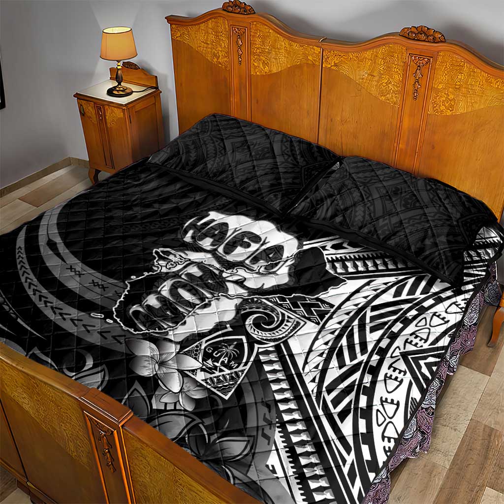 Hafa Adai Guam Discovery Day Quilt Bed Set Chamorro Latte Stone Hand Black Version LT14 - Polynesian Pride