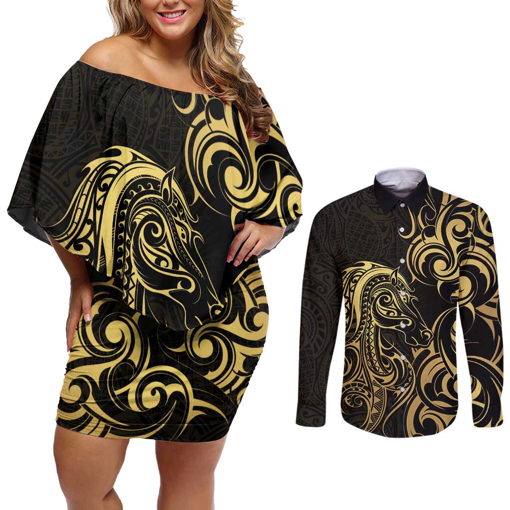 Gold And Black Aotearoa Horse Racing Couples Matching Off Shoulder Short Dress and Long Sleeve Button Shirt NZ Maori Pattern LT14 Black - Polynesian Pride