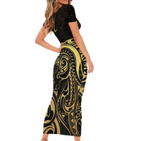 Gold And Black Aoteara Horse Racing Family Matching Short Sleeve Bodycon Dress and Hawaiian Shirt NZ Maori Pattern