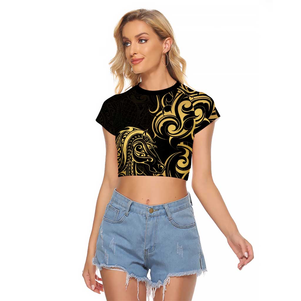 Gold And Black Aotearoa Horse Racing Raglan Cropped T Shirt NZ Maori Pattern LT14 Female Black - Polynesian Pride