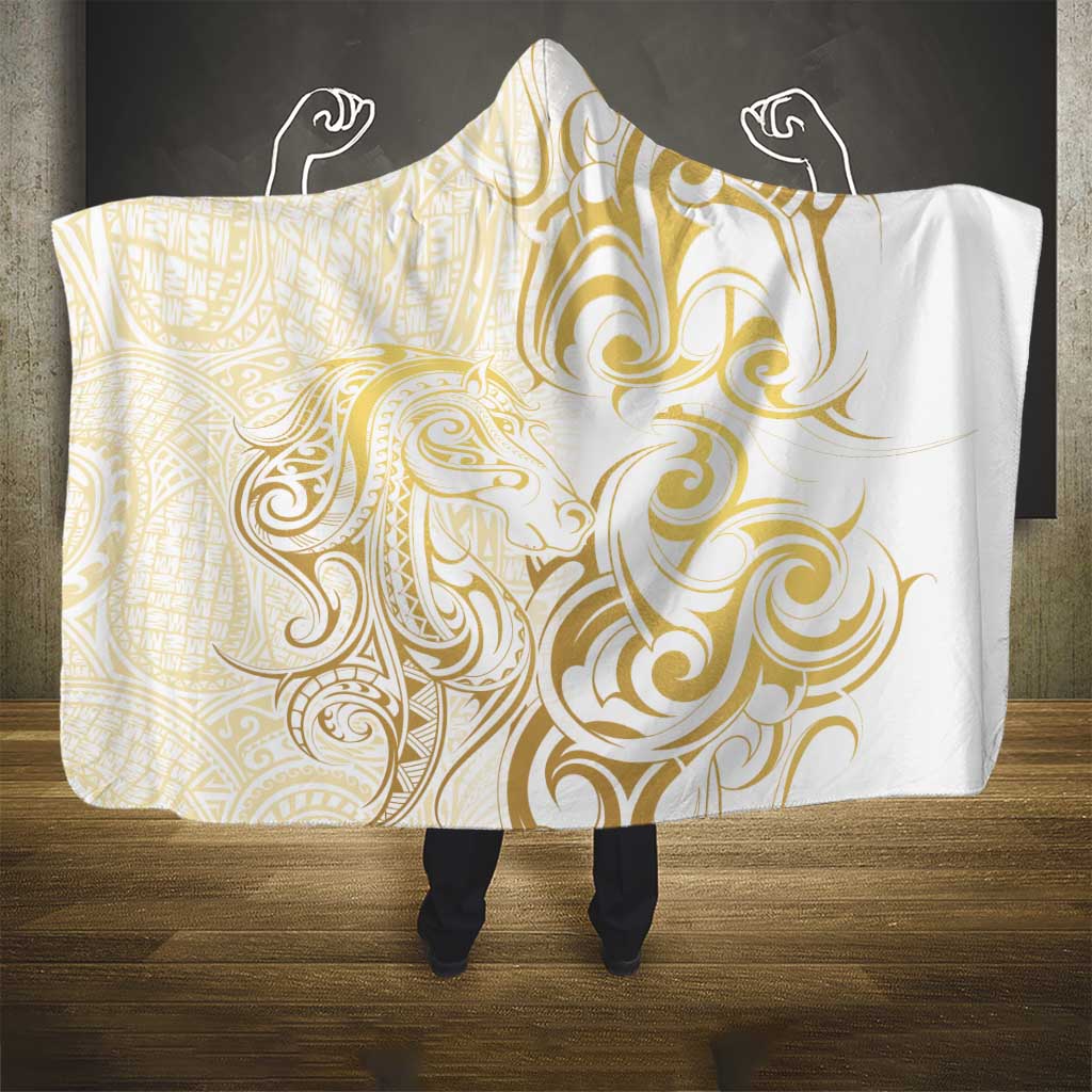 Gold And White Aotearoa Horse Racing Hooded Blanket NZ Maori Pattern LT14 - Polynesian Pride