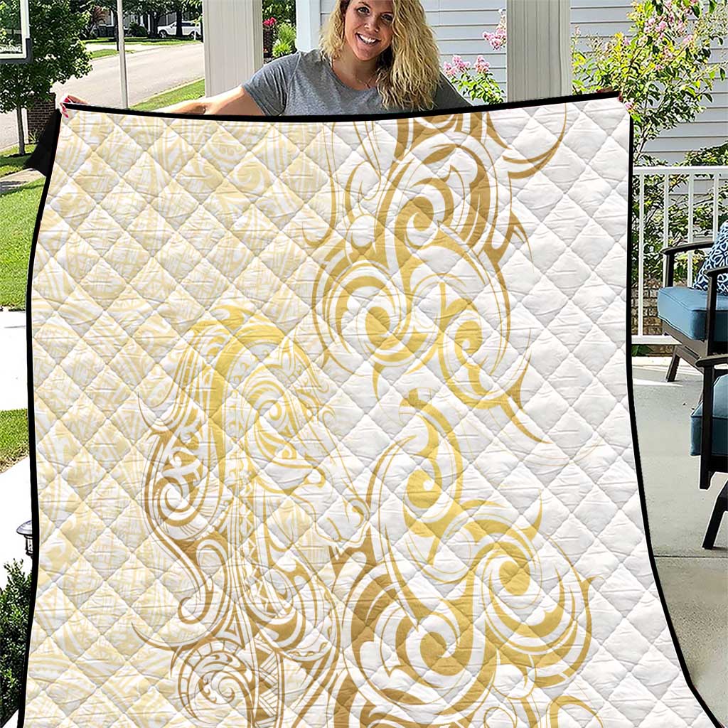Gold And White Aoteara Horse Racing Quilt NZ Maori Pattern