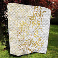 Gold And White Aoteara Horse Racing Quilt NZ Maori Pattern