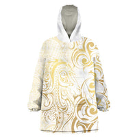 Gold And White Aotearoa Horse Racing Wearable Blanket Hoodie NZ Maori Pattern LT14 One Size White - Polynesian Pride