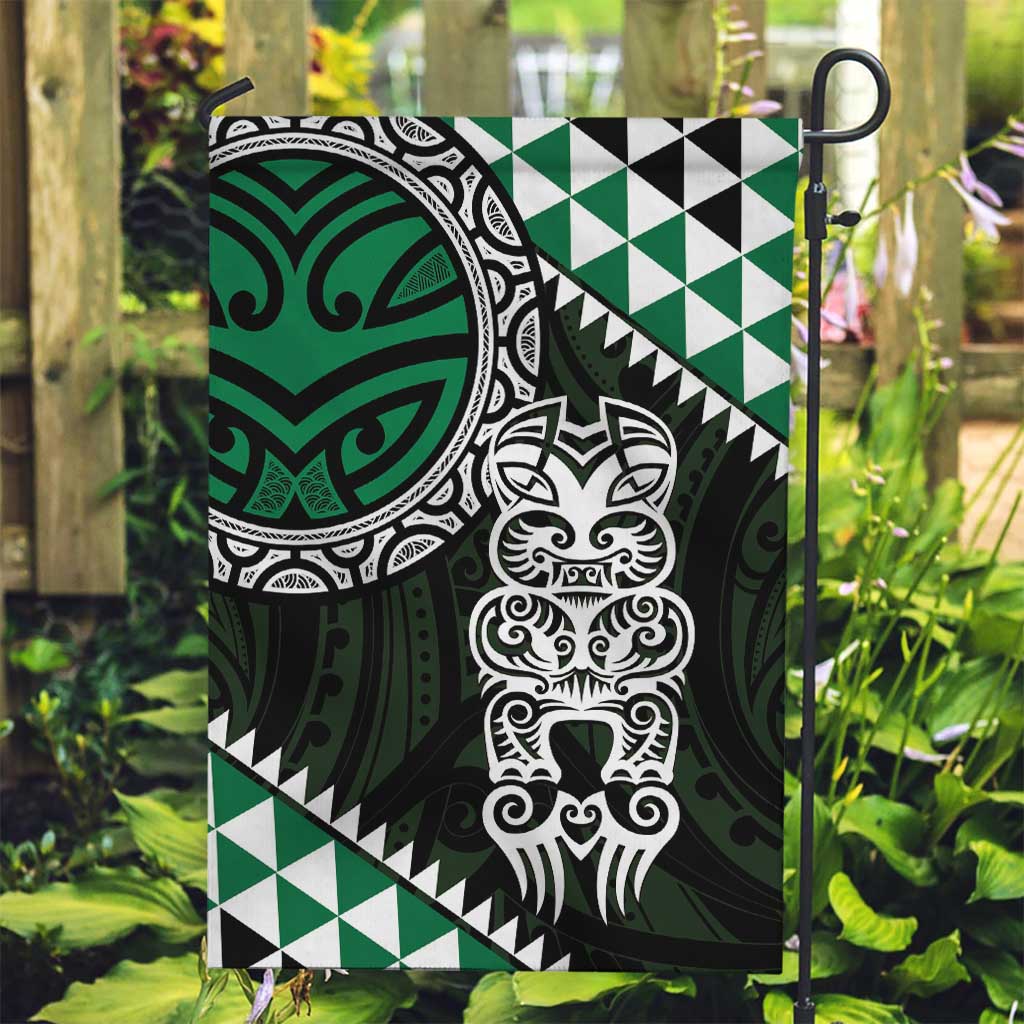 Green Aotearoa Niho Taniwha Garden Flag Maori Mythology Tooth - Taniko Motifs LT14 Garden Flag Green - Polynesian Pride