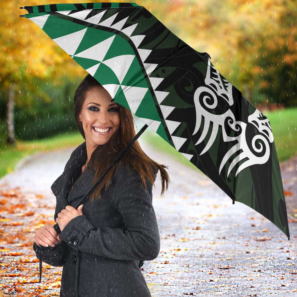 Green Aotearoa Niho Taniwha Umbrella Maori Mythology Tooth - Taniko Motifs - Polynesian Pride