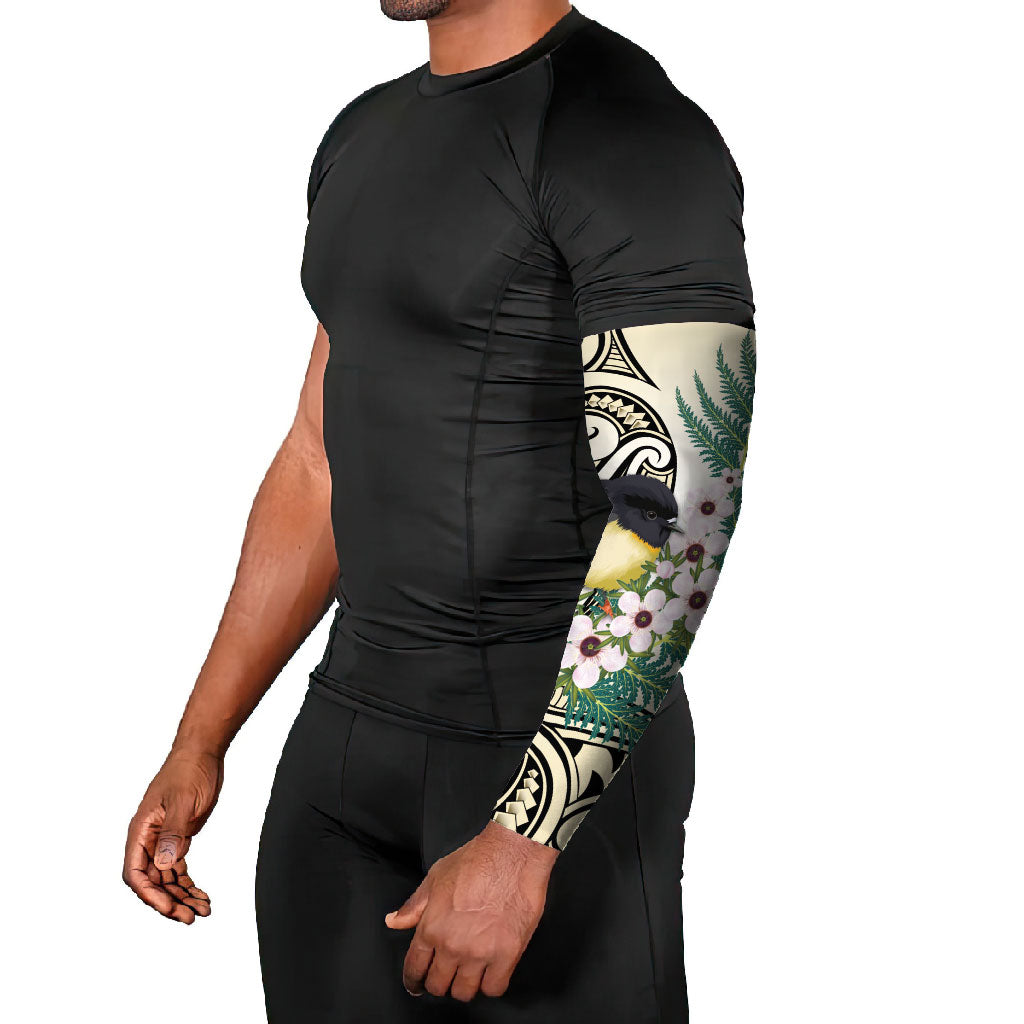 Endemic Tomtit New Zealand Arm Sleeves Miromiro Manuka Silver Fern Maori Pattern LT14 - Polynesian Pride