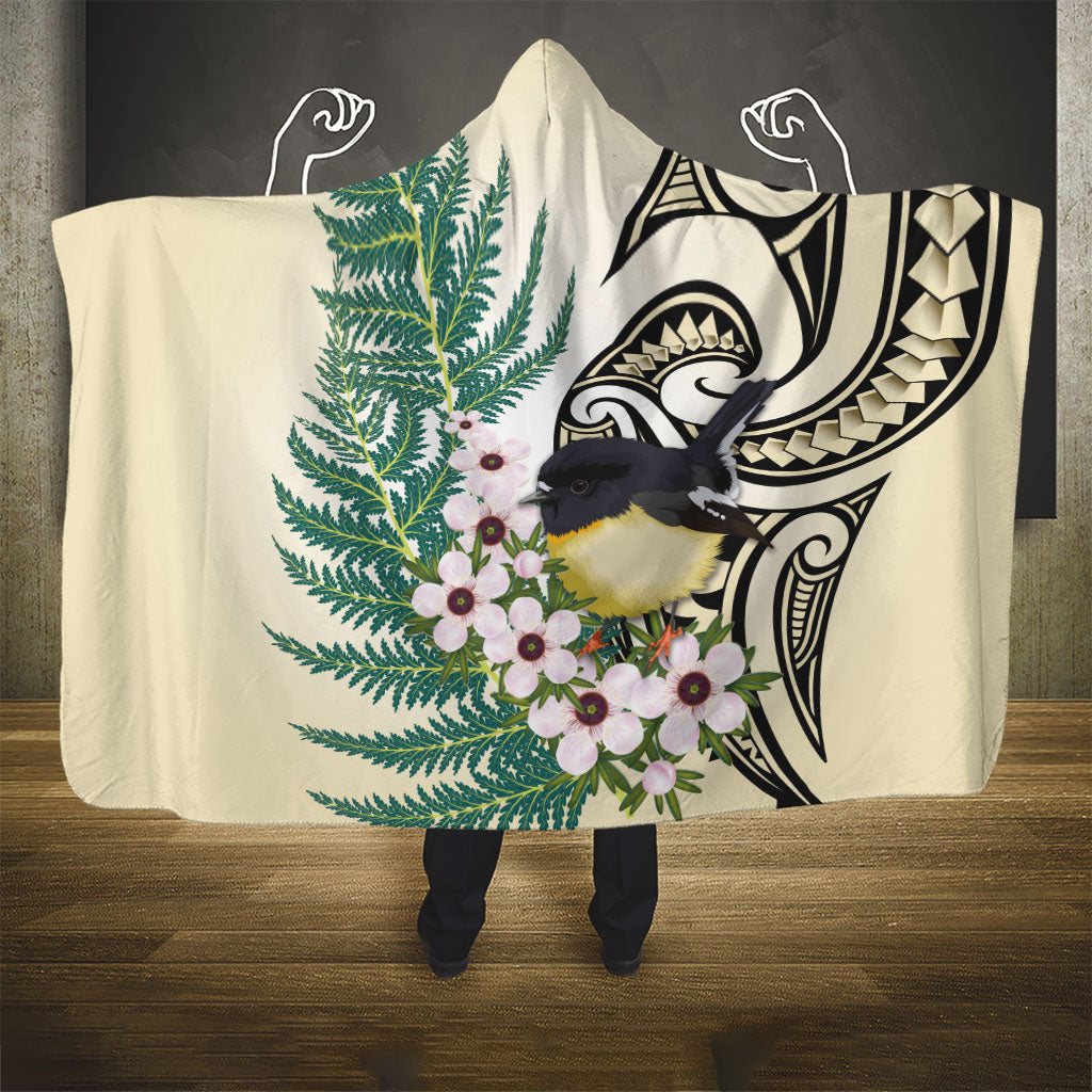 Endemic Tomtit New Zealand Hooded Blanket Miromiro Manuka Silver Fern Maori Pattern LT14 - Polynesian Pride