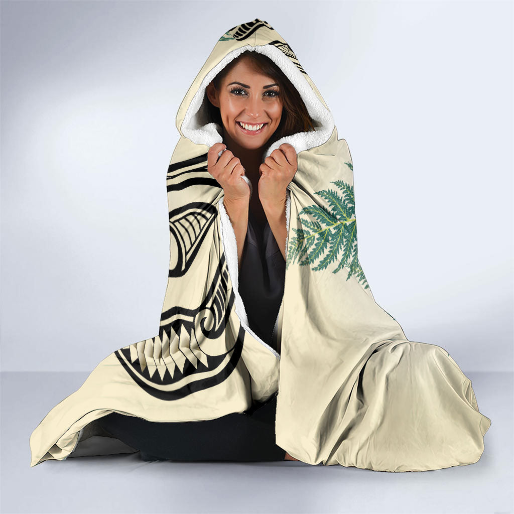 Endemic Tomtit New Zealand Hooded Blanket Miromiro Manuka Silver Fern Maori Pattern LT14 - Polynesian Pride