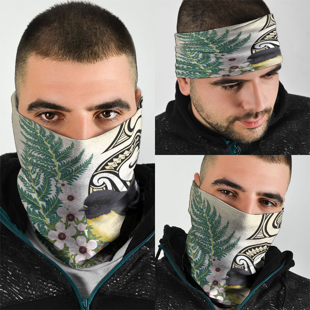 Endemic Tomtit New Zealand Neck Gaiter Miromiro Manuka Silver Fern Maori Pattern LT14 - Polynesian Pride