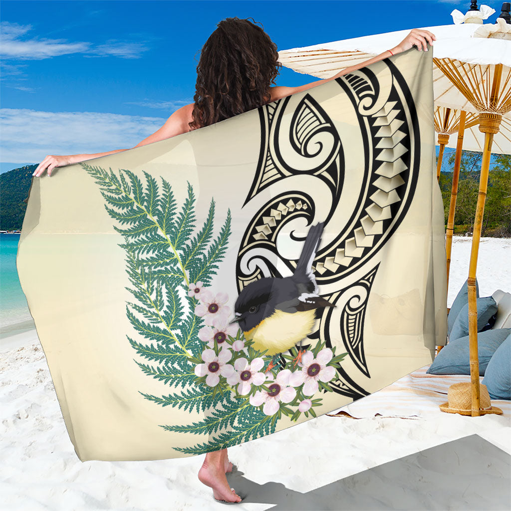 Endemic Tomtit New Zealand Sarong Miromiro Manuka Silver Fern Maori Pattern LT14 One Size 44 x 66 inches Cream - Polynesian Pride
