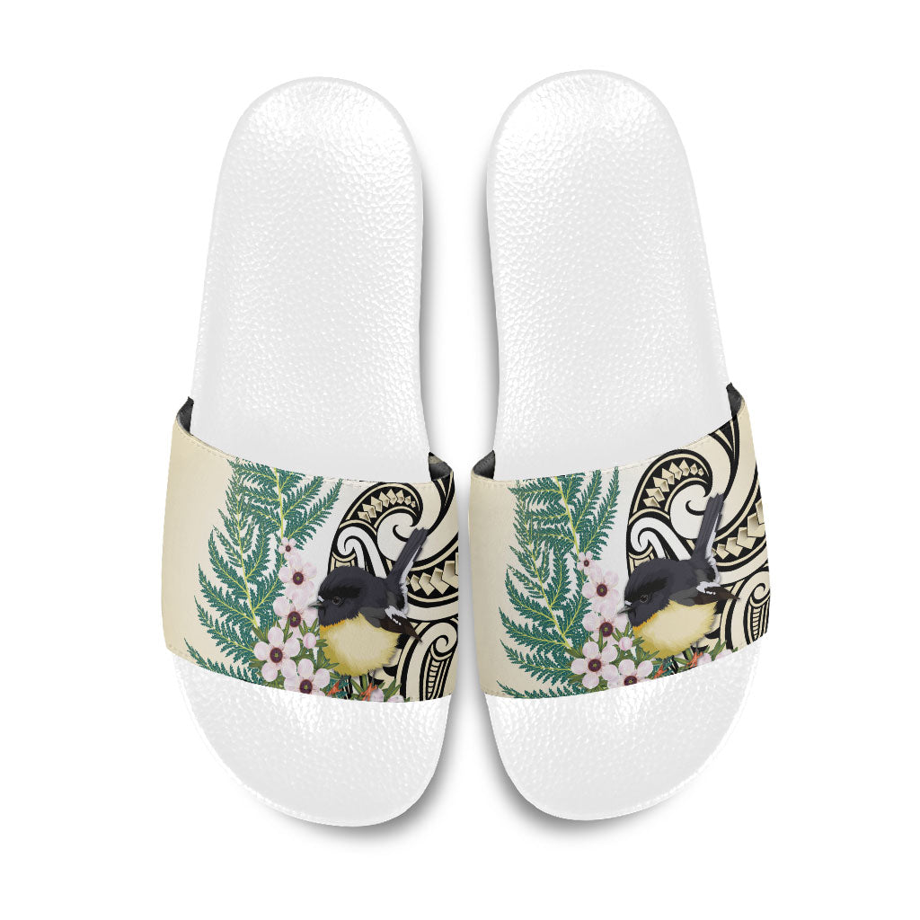 Endemic Tomtit New Zealand Slide Sandals Miromiro Manuka Silver Fern Maori Pattern LT14 Cream - Polynesian Pride