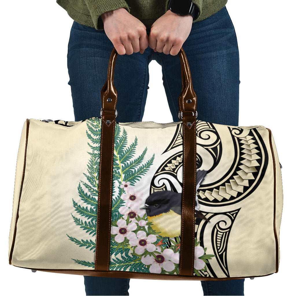 Endemic Tomtit New Zealand Travel Bag Miromiro Manuka Silver Fern Maori Pattern LT14 Cream - Polynesian Pride