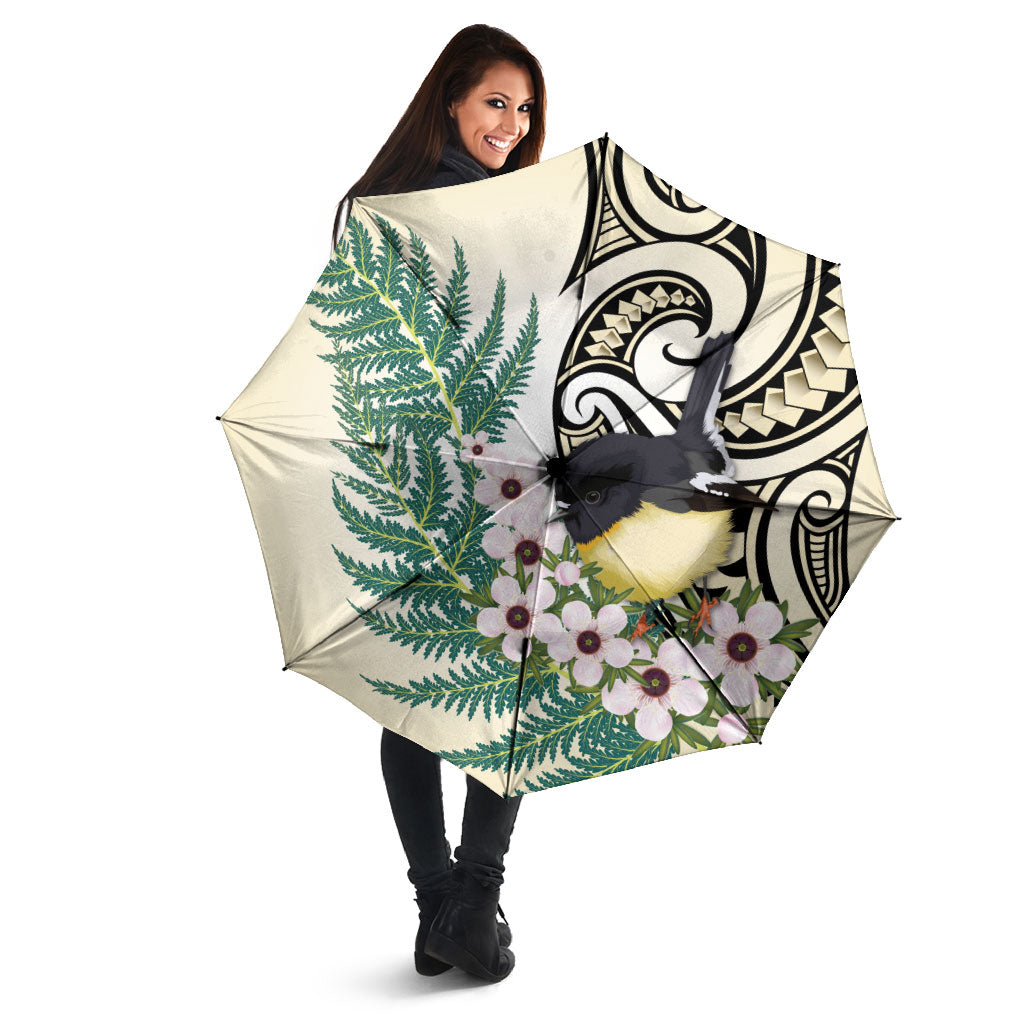 Endemic Tomtit New Zealand Umbrella Miromiro Manuka Silver Fern Maori Pattern