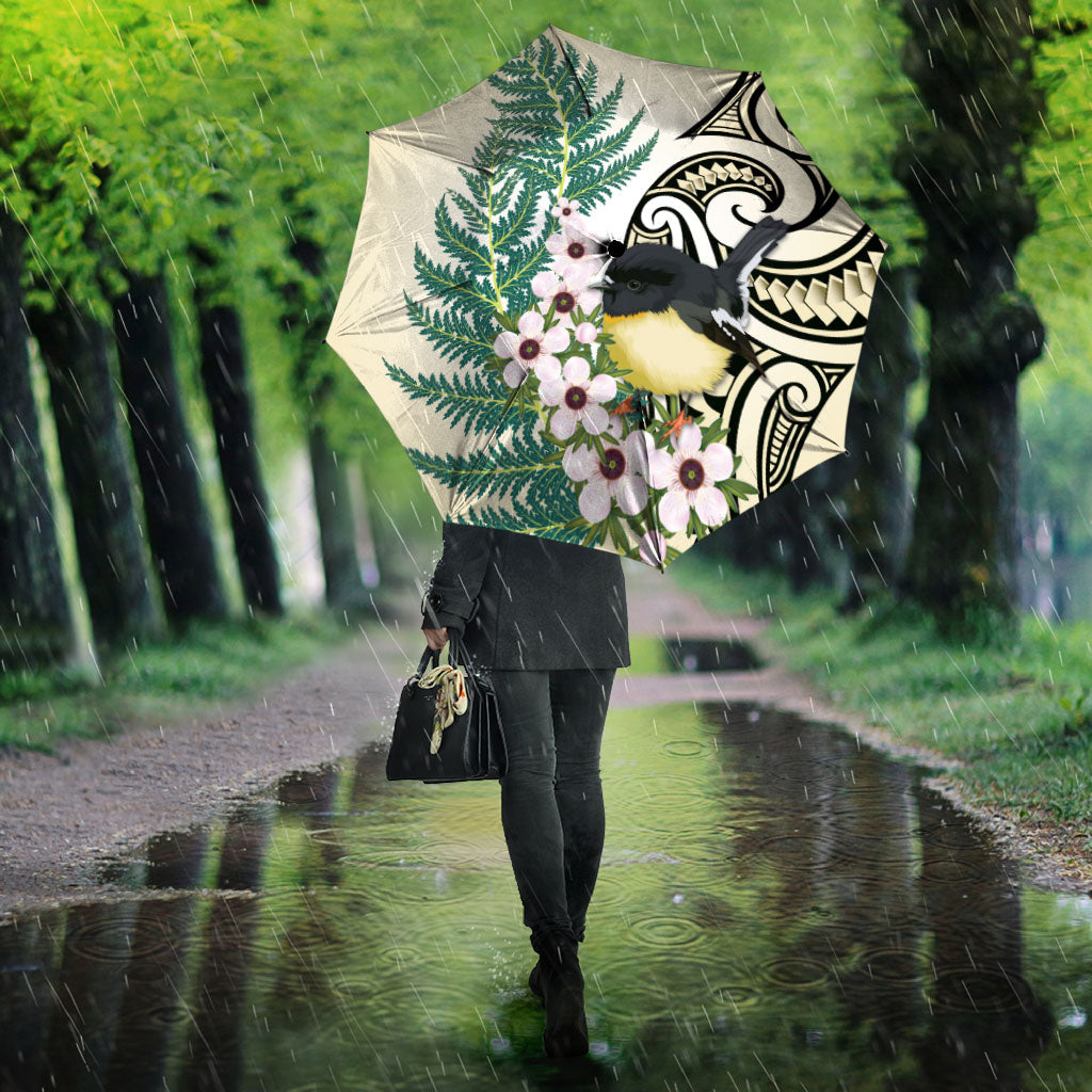 Endemic Tomtit New Zealand Umbrella Miromiro Manuka Silver Fern Maori Pattern