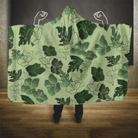 Vesuvian Green Aloha Hawaii Hibiscus Orchid Seamless Hooded Blanket
