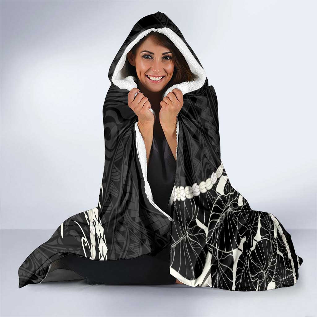 Aloha Hawaii Kalo Pikake Lei Hooded Blanket Chest Tattoo Black Hawaiian Pattern LT14 - Polynesian Pride