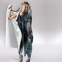 New Zealand Silver Fern Curling Personalised Hooded Blanket Aotearoa Kiwi Ponga Paua Shell Version - Polynesian Pride