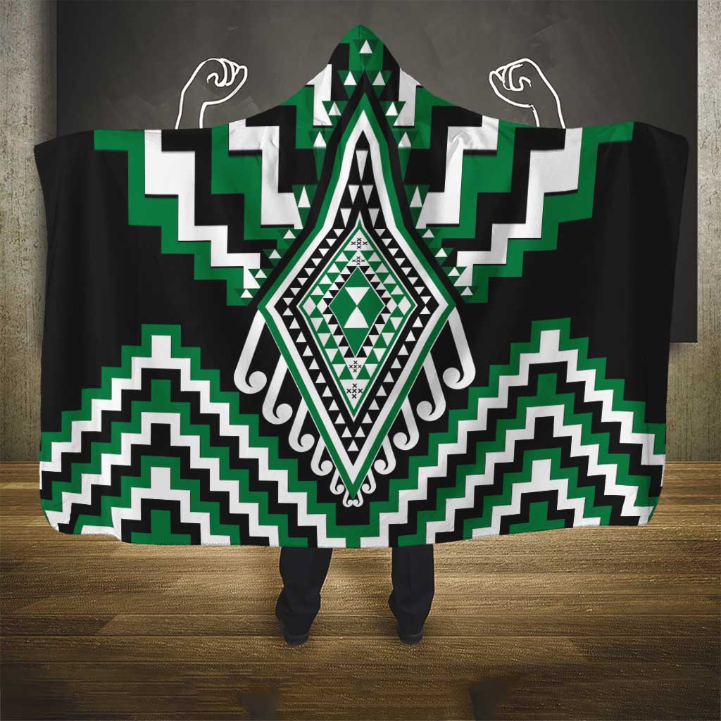 Green Aotearoa Taniko Poutama Patikitiki Hooded Blanket LT14 - Polynesian Pride