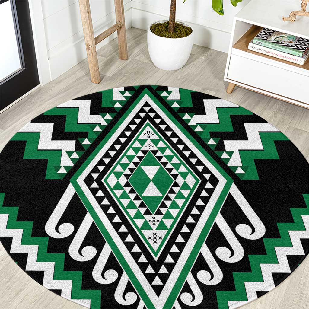 Green Aotearoa Taniko Poutama Patikitiki Round Carpet