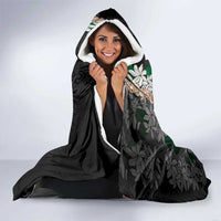 Cook Islands Tiare Maori With Conch Shell Hooded Blanket Pasifika Fest Polynesian Tattoo Black LT14 - Polynesian Pride