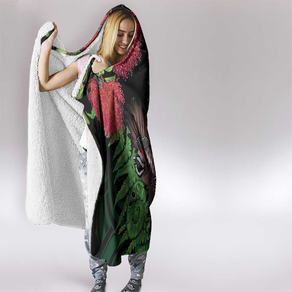 Meri Kirihimete New Zealand Hooded Blanket Piwakawaka Koru Fern Mix Pohutukawa - Polynesian Pride