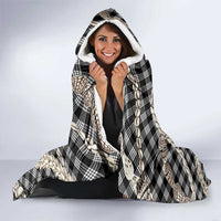Black Aloha Hawaii Shell Lei Hooded Blanket Palaka Hebrew Cone Honey Cowrie Elegant Curves - Polynesian Pride