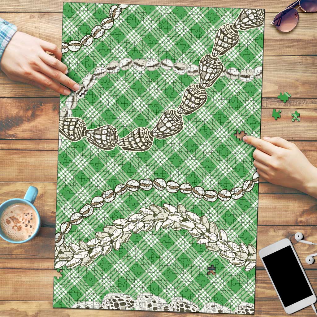 Green Aloha Hawaii Shell Lei Puzzle Palaka Hebrew Cone Honey Cowrie Elegant Curves - Polynesian Pride