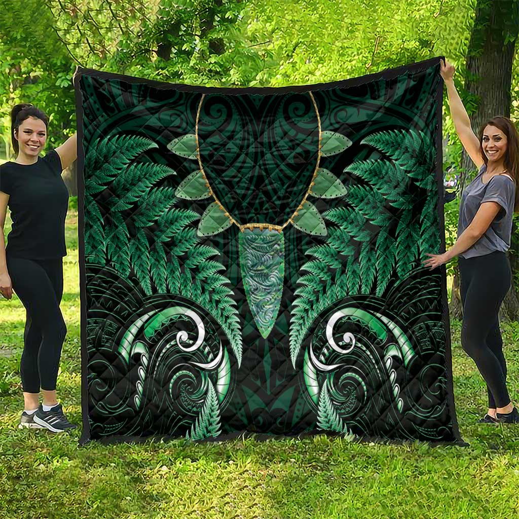 Aotearoa Pounamu Niho Quilt Silver Fern Mix Maori Pattern - Green