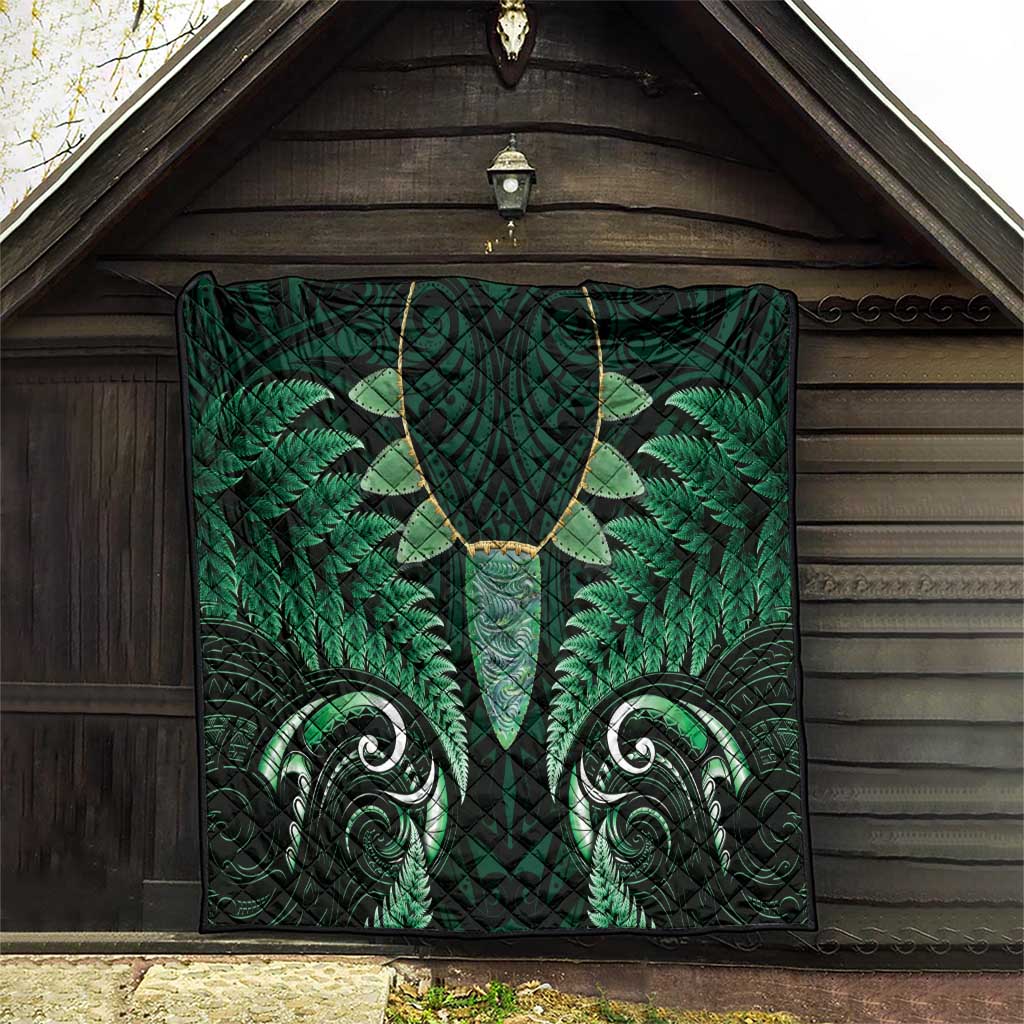 Aotearoa Pounamu Niho Quilt Silver Fern Mix Maori Pattern - Green