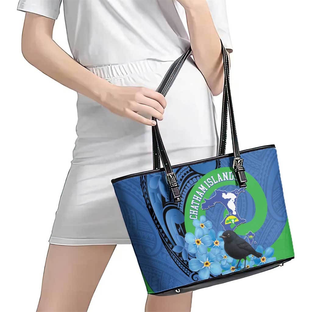 New Zealand Chatham Islands Leather Tote Bag Wharekauri Forget Me Not With Black Robin LT14 - Polynesian Pride