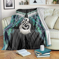 Aotearoa Korowai Motif Blanket Hei Manaia Poutama Maori Pattern LT14 Turquoise - Polynesian Pride