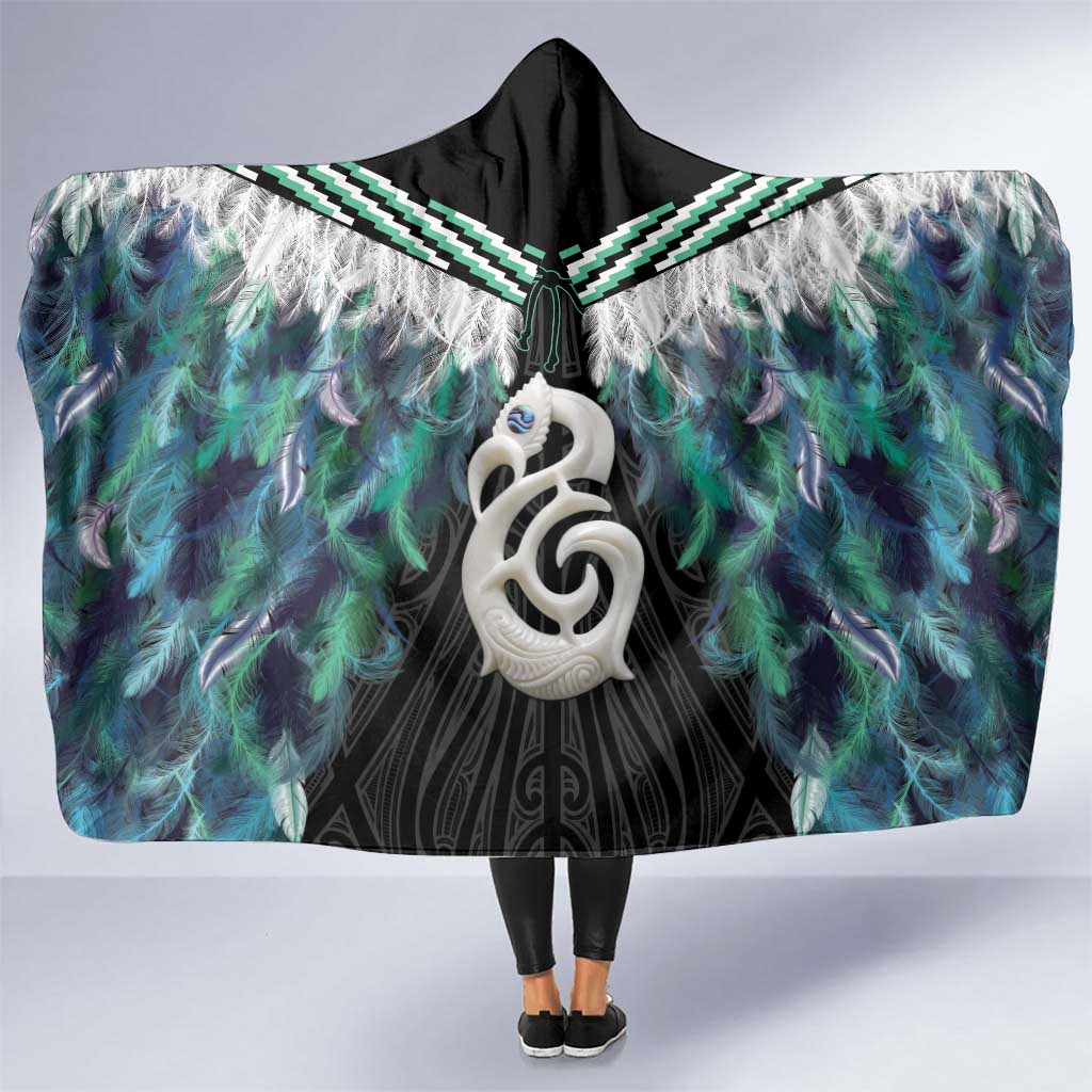Aotearoa Korowai Motif Hooded Blanket Hei Manaia Poutama Maori Pattern LT14 One Size Turquoise - Polynesian Pride