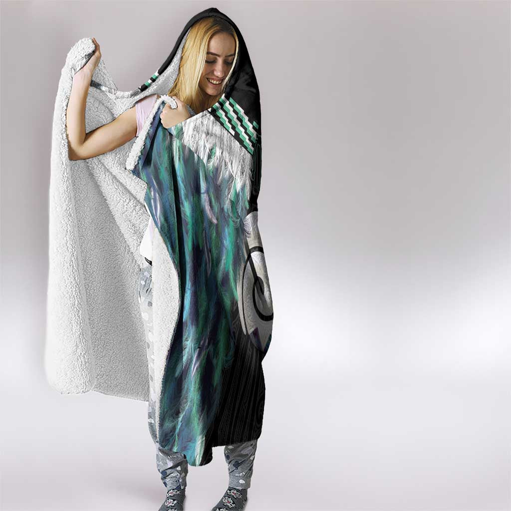 Aotearoa Korowai Motif Hooded Blanket Maori Koru Poutama LT14 - Polynesian Pride