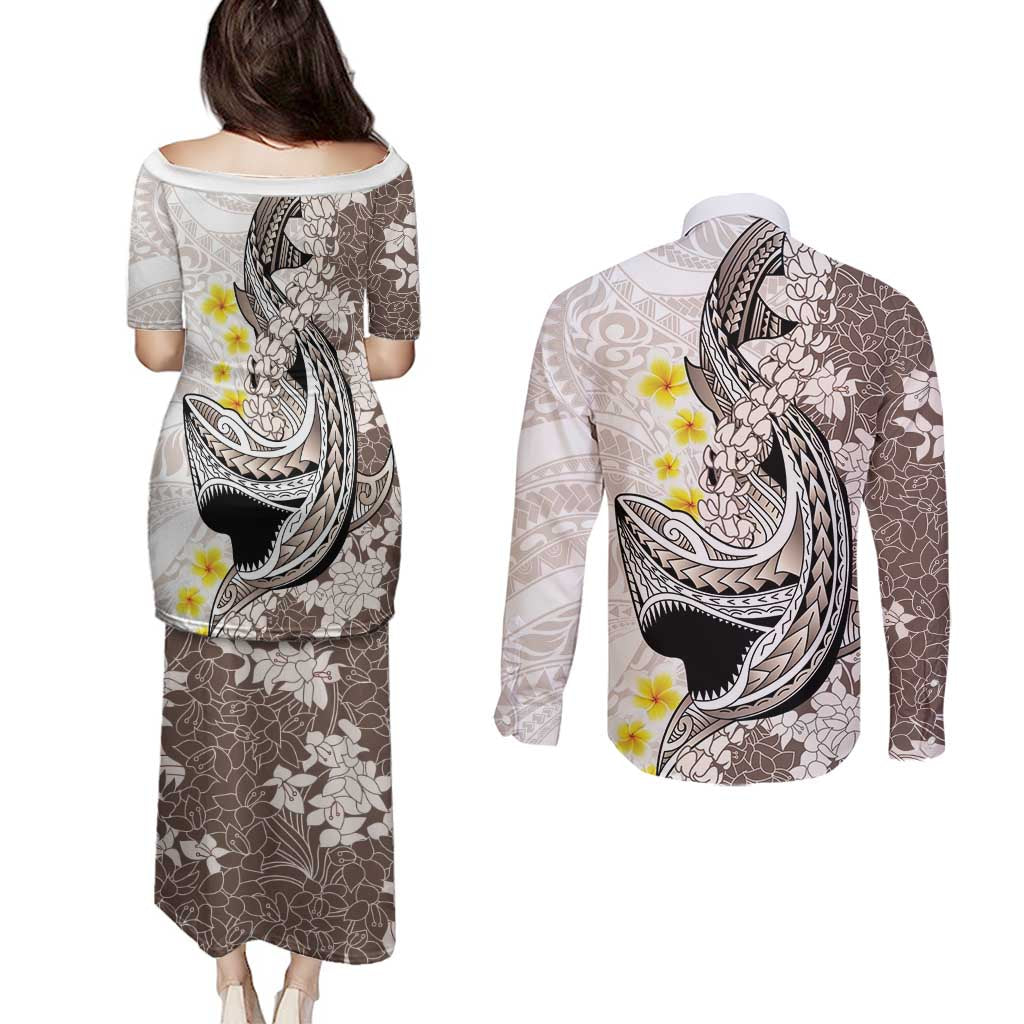 Brown and White Hawaii Shark Tattoo Couples Matching Puletasi and Long Sleeve Button Shirt Puakenikeni Lei Plumeria Polynesian Pattern - Polynesian Pride