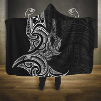New Zealand Hammerhead Shark Hooded Blanket Maori Haehae Mangopare Black - Polynesian Pride