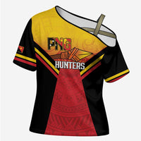 Papua New Guinea Rugby Custom Cross Shoulder Shirt Go PNG Hunters Polynesian Pattern - Polynesian Pride