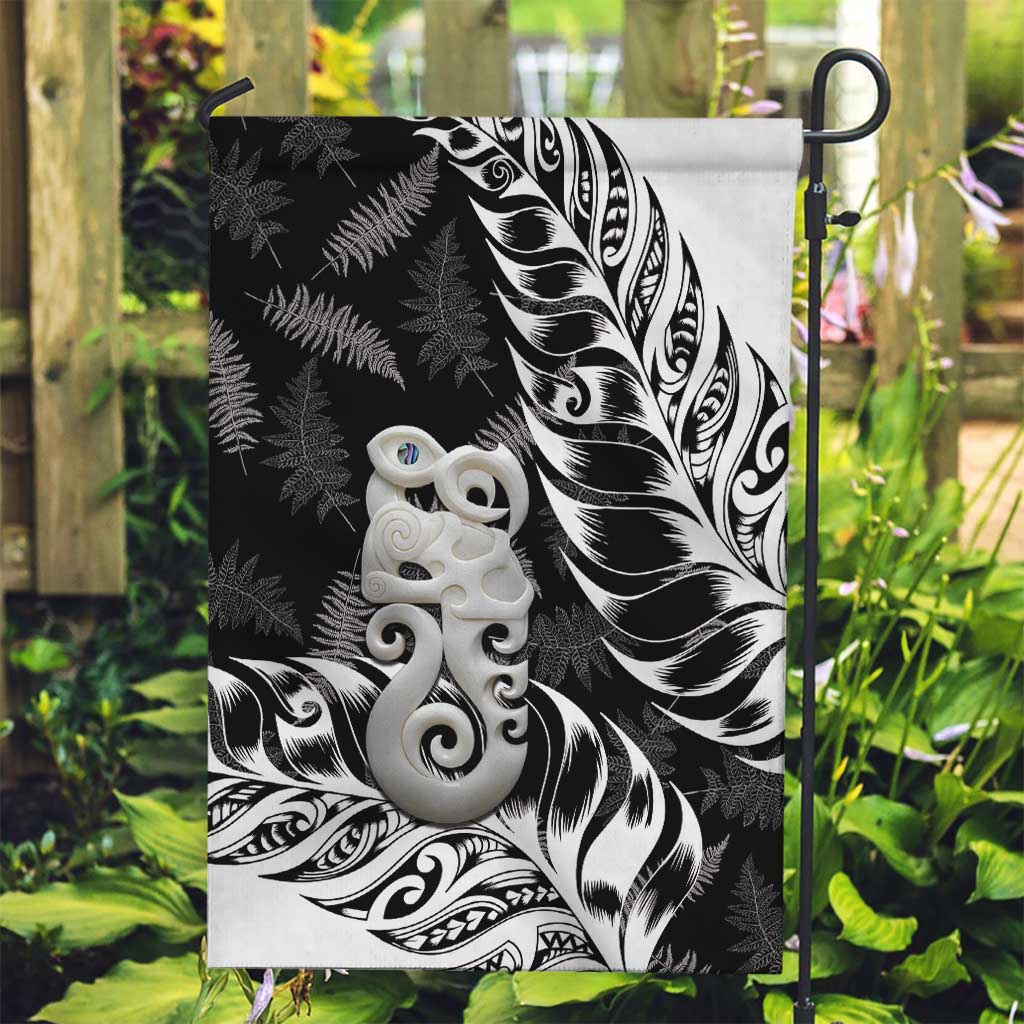 Aotearoa Manaia NZ Maori Silver Fern Garden Flag LT14 Garden Flag Black - Polynesian Pride