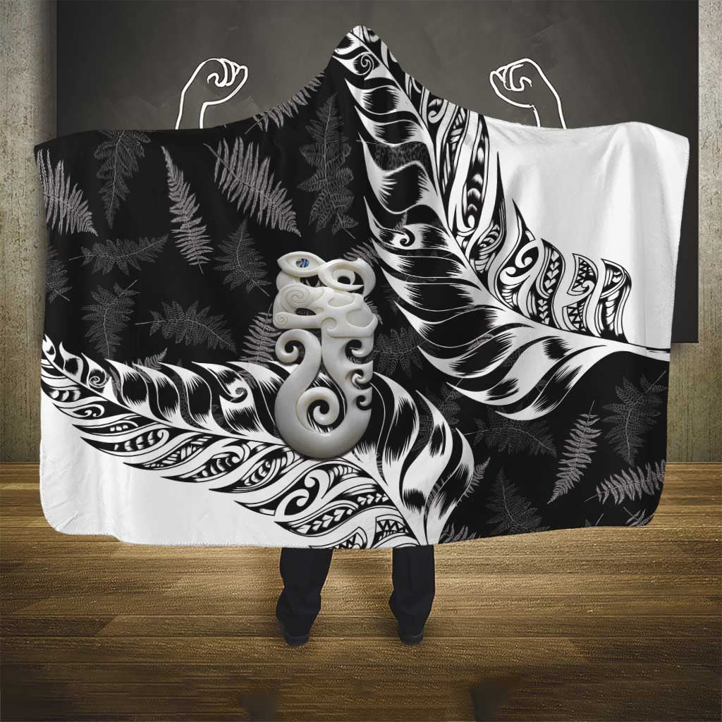 Aotearoa Manaia NZ Maori Silver Fern Hooded Blanket LT14 - Polynesian Pride