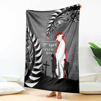 New Zealand ANZAC Day Blanket 25th April Silver Fern With Poppy LT14 - Polynesian Pride
